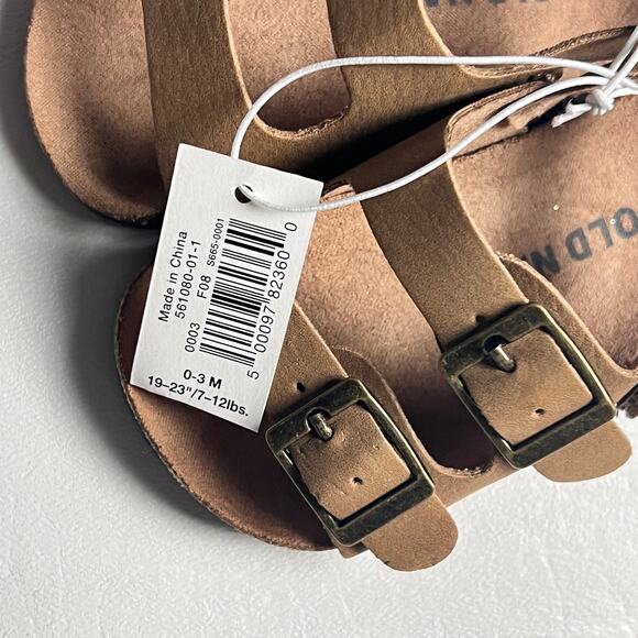 Old Navy Faux Leather Baby Shoes Sz 0-3M - Picture 3 of 7